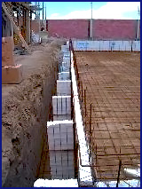 	
Obra Civil

Es la técnica de construcción que utilizamos para asegurarle que su alberca nunca tenga problemas estructurales. La mayoría de nuestras albercas las construimos con el sistema de Paneles de acero reforzado con aislamiento térmico